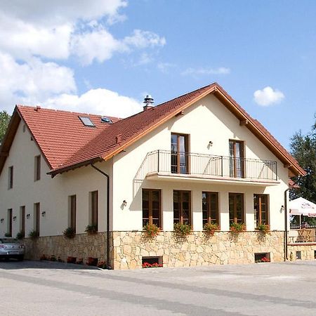 Dworek Biesiadny Radzewice Esterno foto