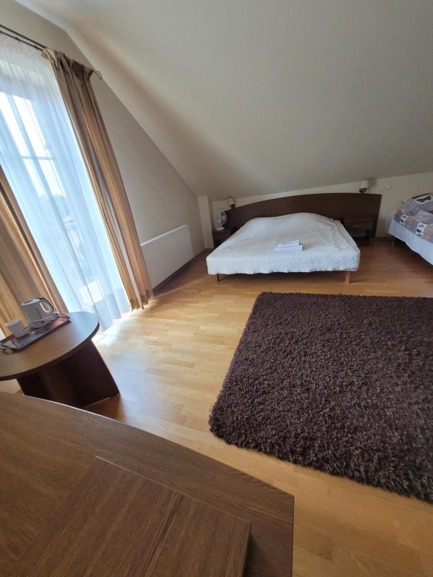 Dworek Biesiadny Radzewice Esterno foto