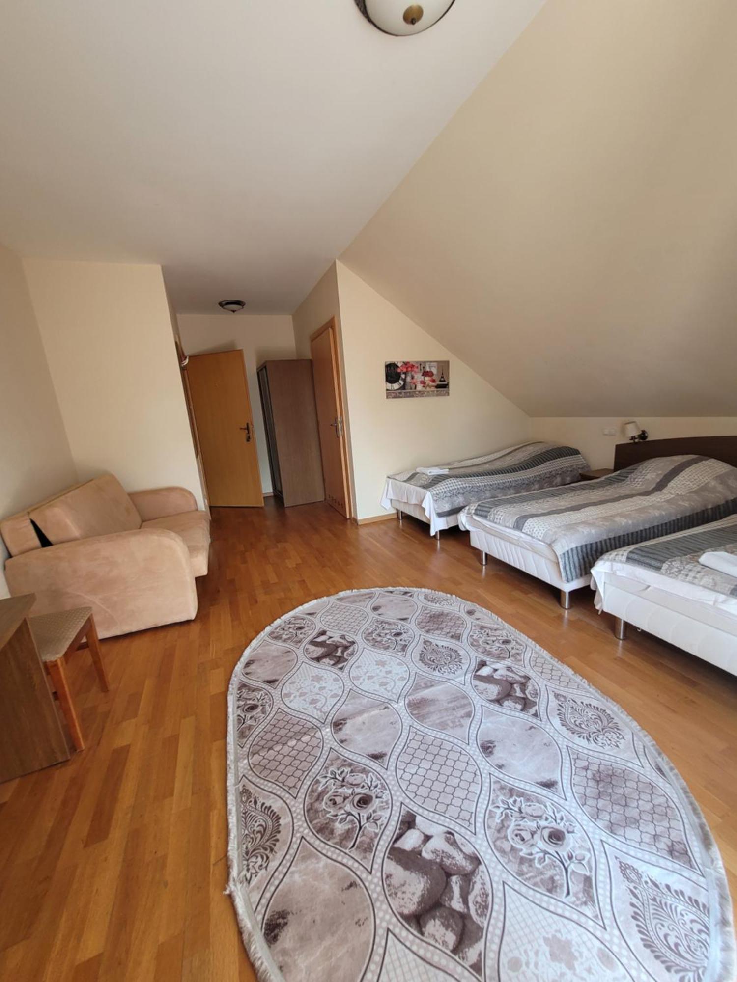 Dworek Biesiadny Radzewice Esterno foto